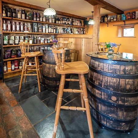 The Wayside And Whisky Barn Hotel Whitbeck Eksteriør billede