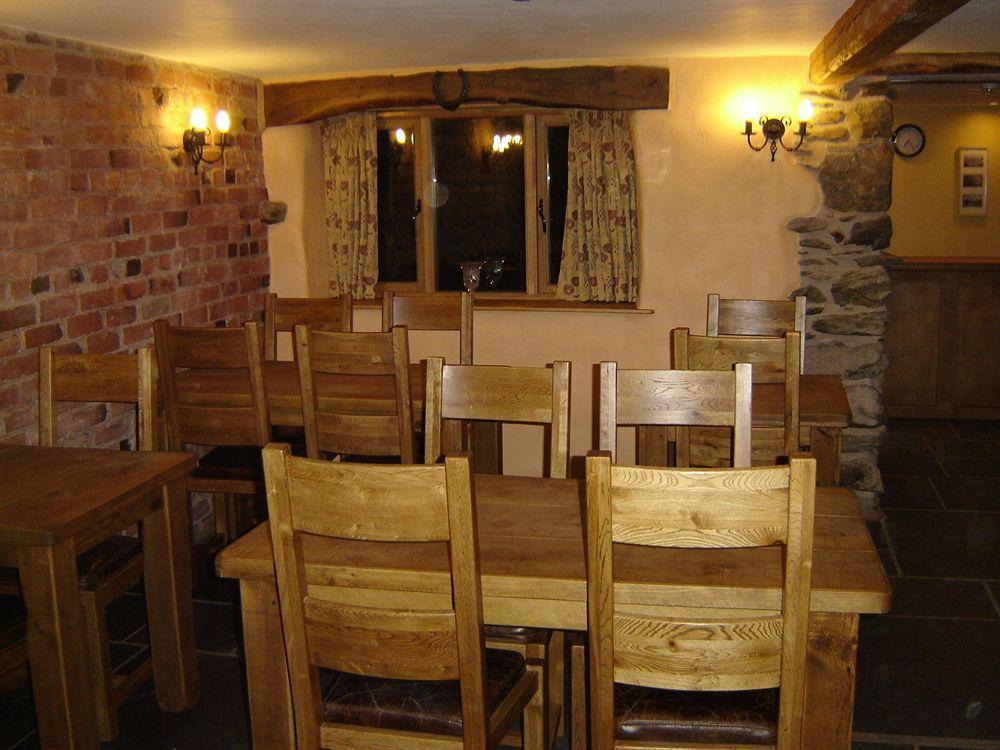 The Wayside And Whisky Barn Hotel Whitbeck Eksteriør billede