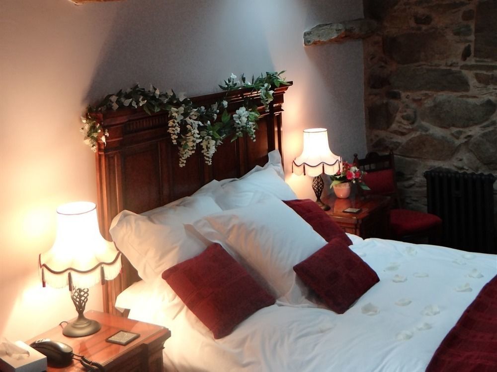 The Wayside And Whisky Barn Hotel Whitbeck Eksteriør billede