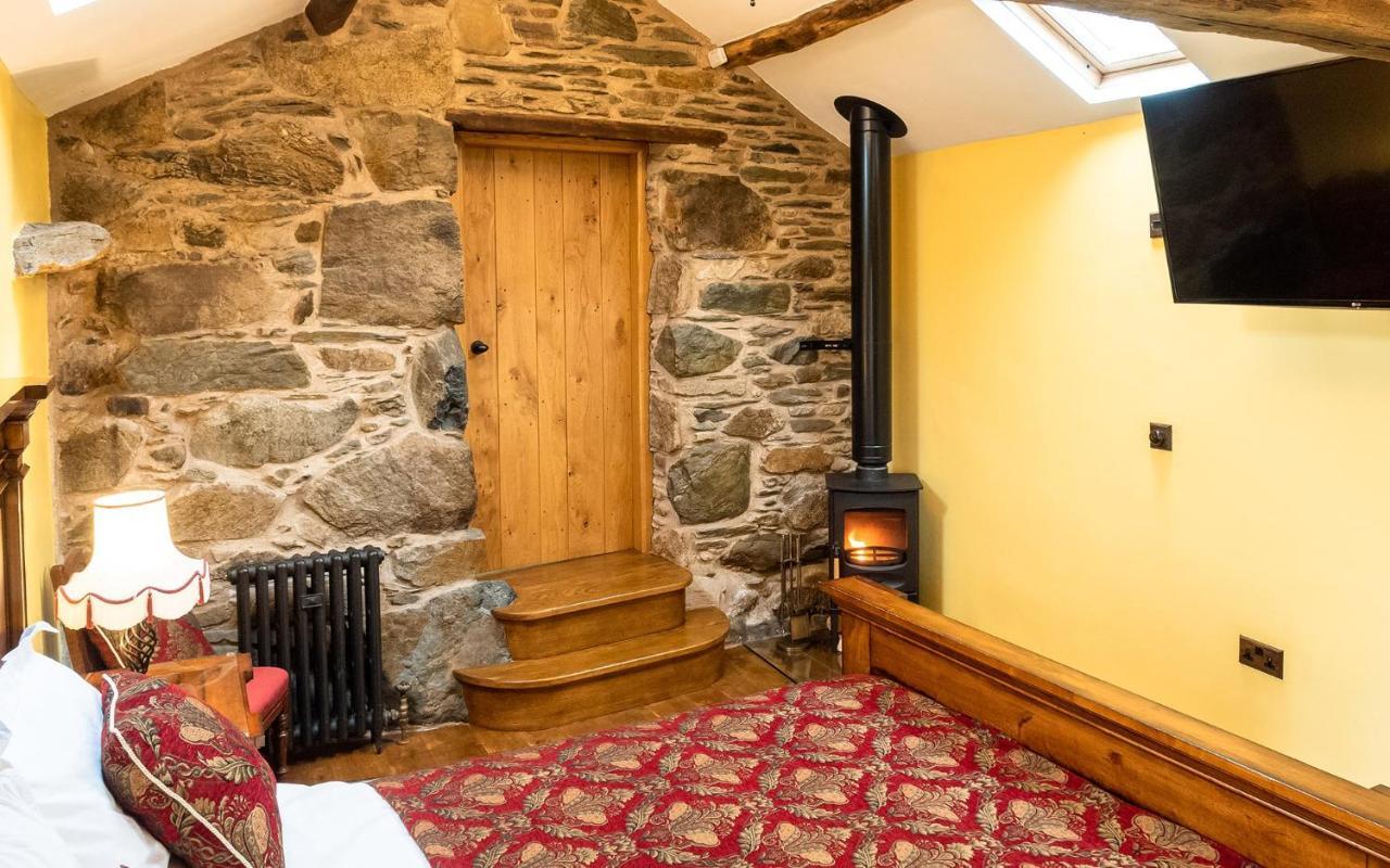The Wayside And Whisky Barn Hotel Whitbeck Eksteriør billede